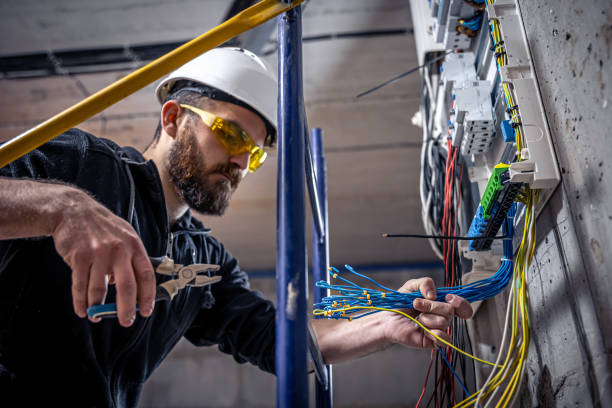 Best Industrial Electrical Services  in Oakdale, LA